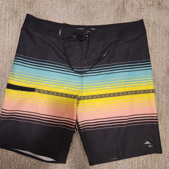 NWOT - Men's Hyperfreak Heat Stripe Line 19" Boardshort - Size 32 - Picture 2 of 11